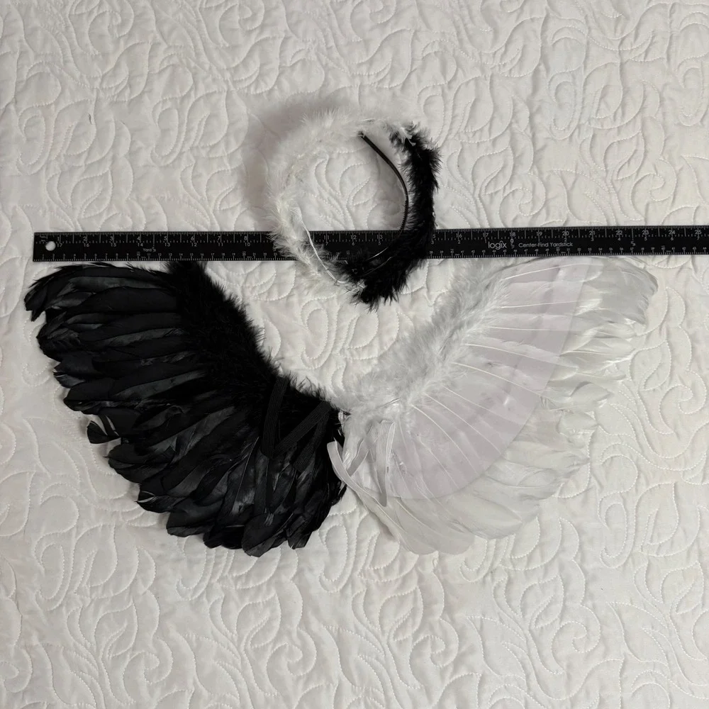 N/A black white